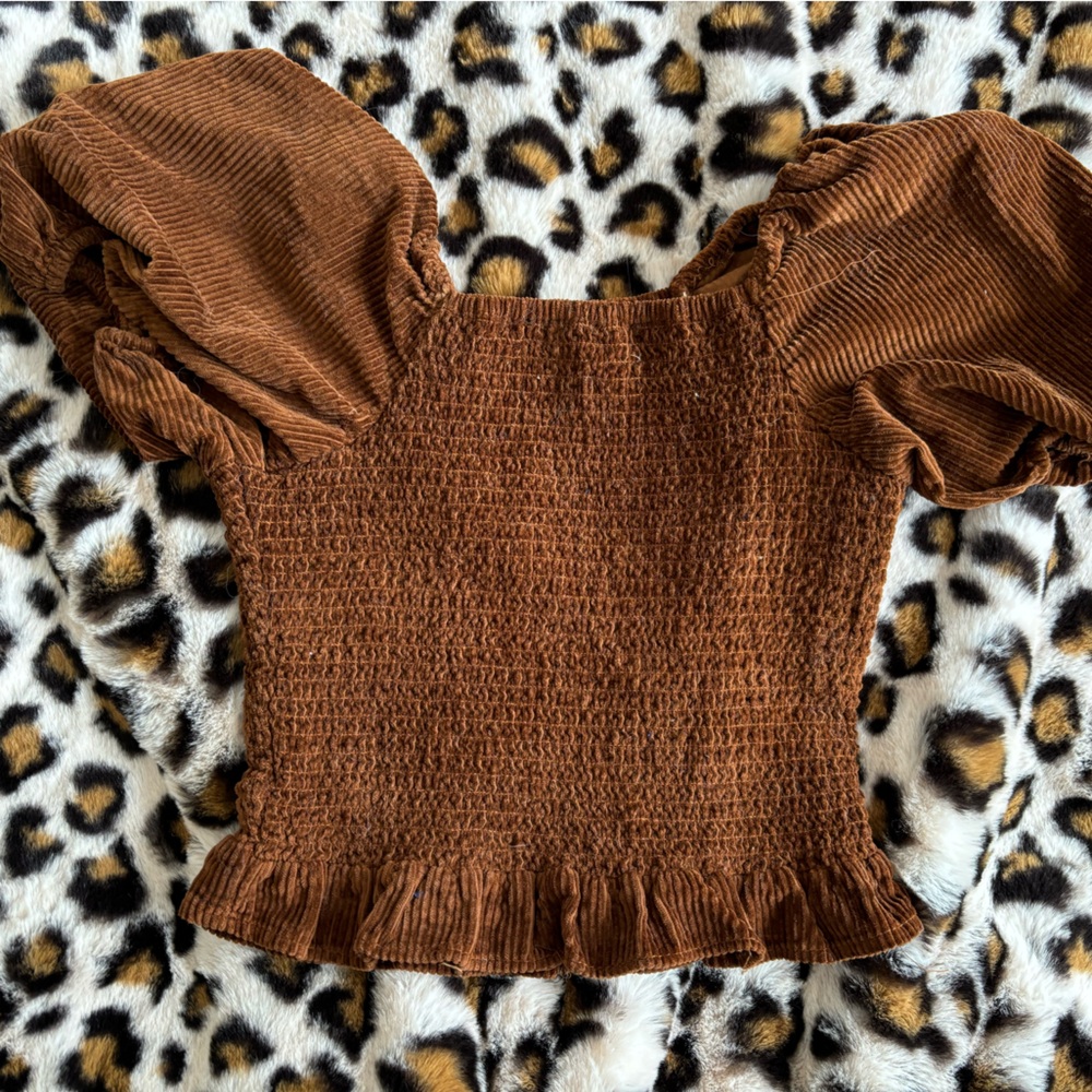 minimally worn american eagle shirt